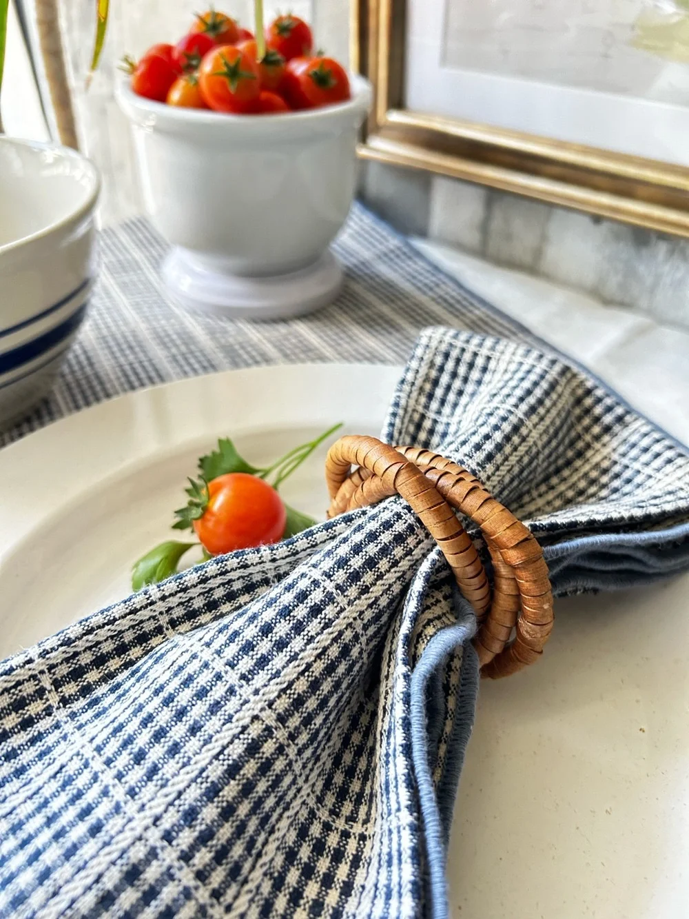 🌴Stylish Hearth &  Hand Plaid Navy Blue and White Set of 4 Cloth Napkins